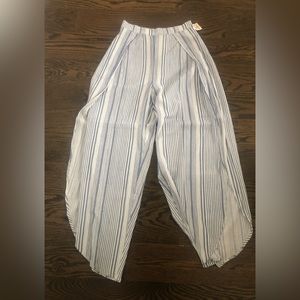 Wide leg striped pants